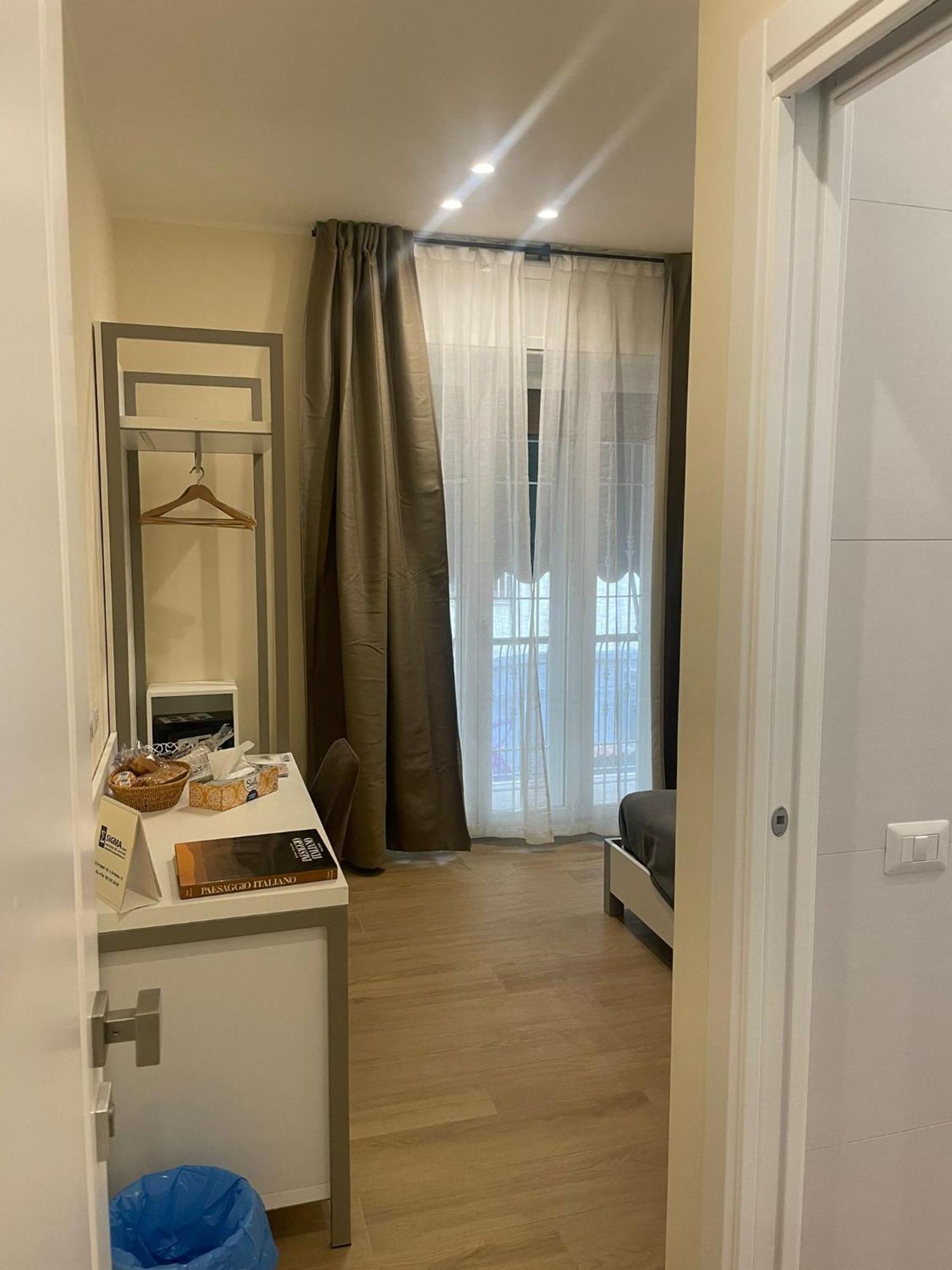 Hotel La Casa Di Ily Neapol Zewnętrze zdjęcie