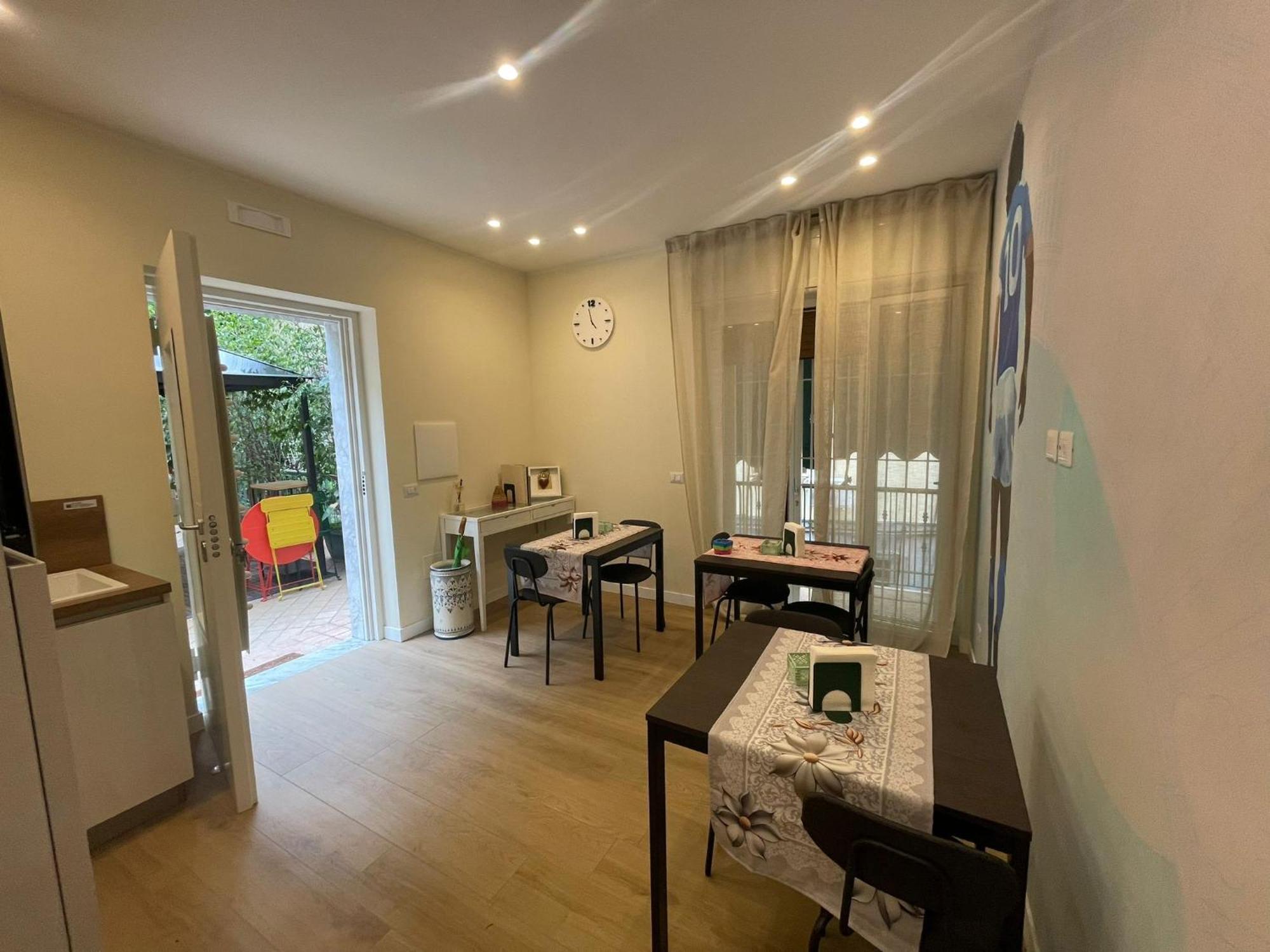 Hotel La Casa Di Ily Neapol Zewnętrze zdjęcie